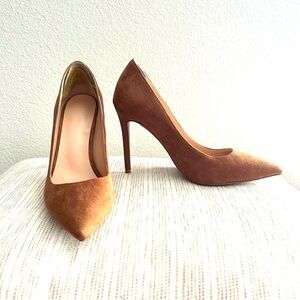 Elegant Brown Suede Pumps